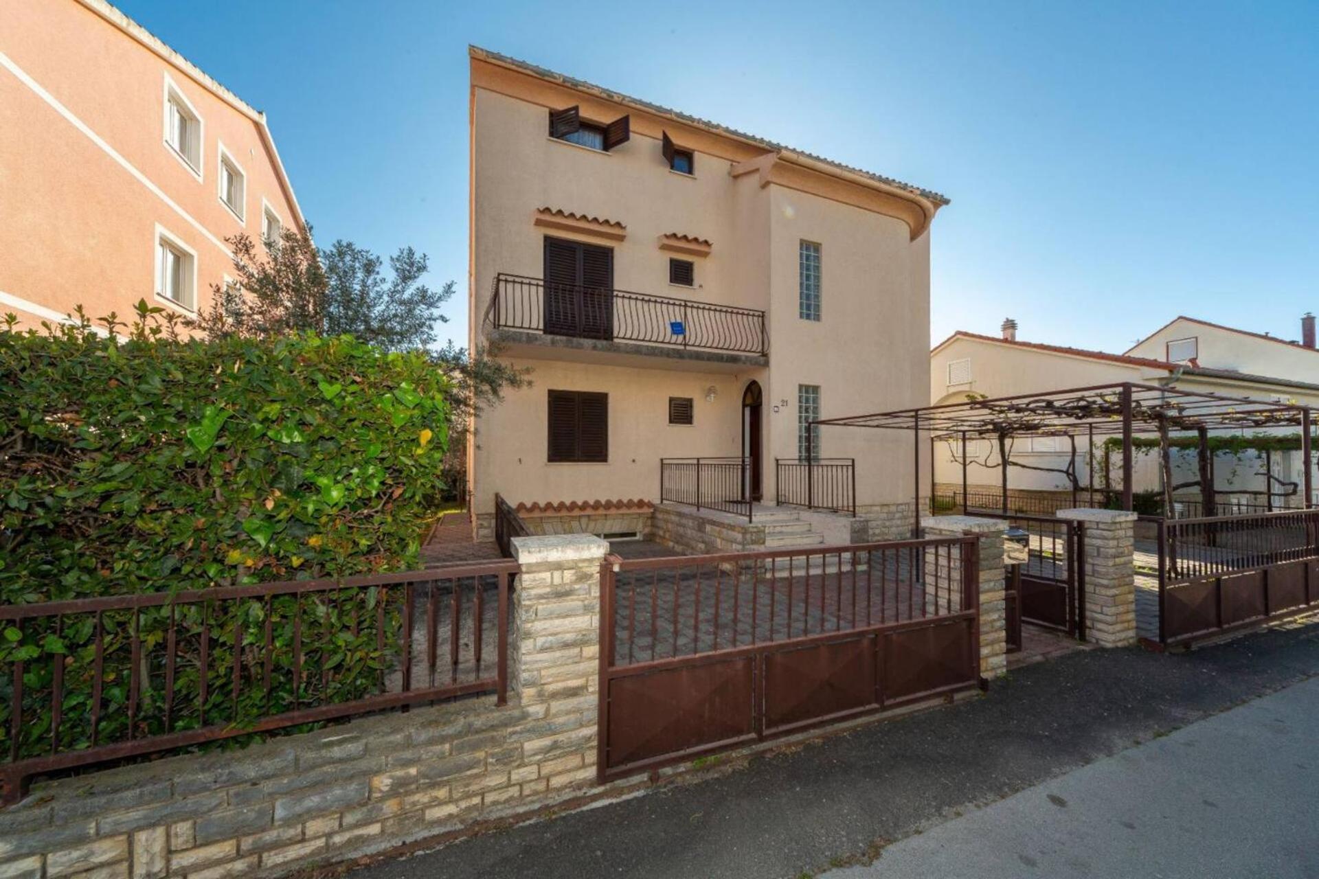 Three Bedroom Apartment In Biograd Biograd Na Moru Esterno foto
